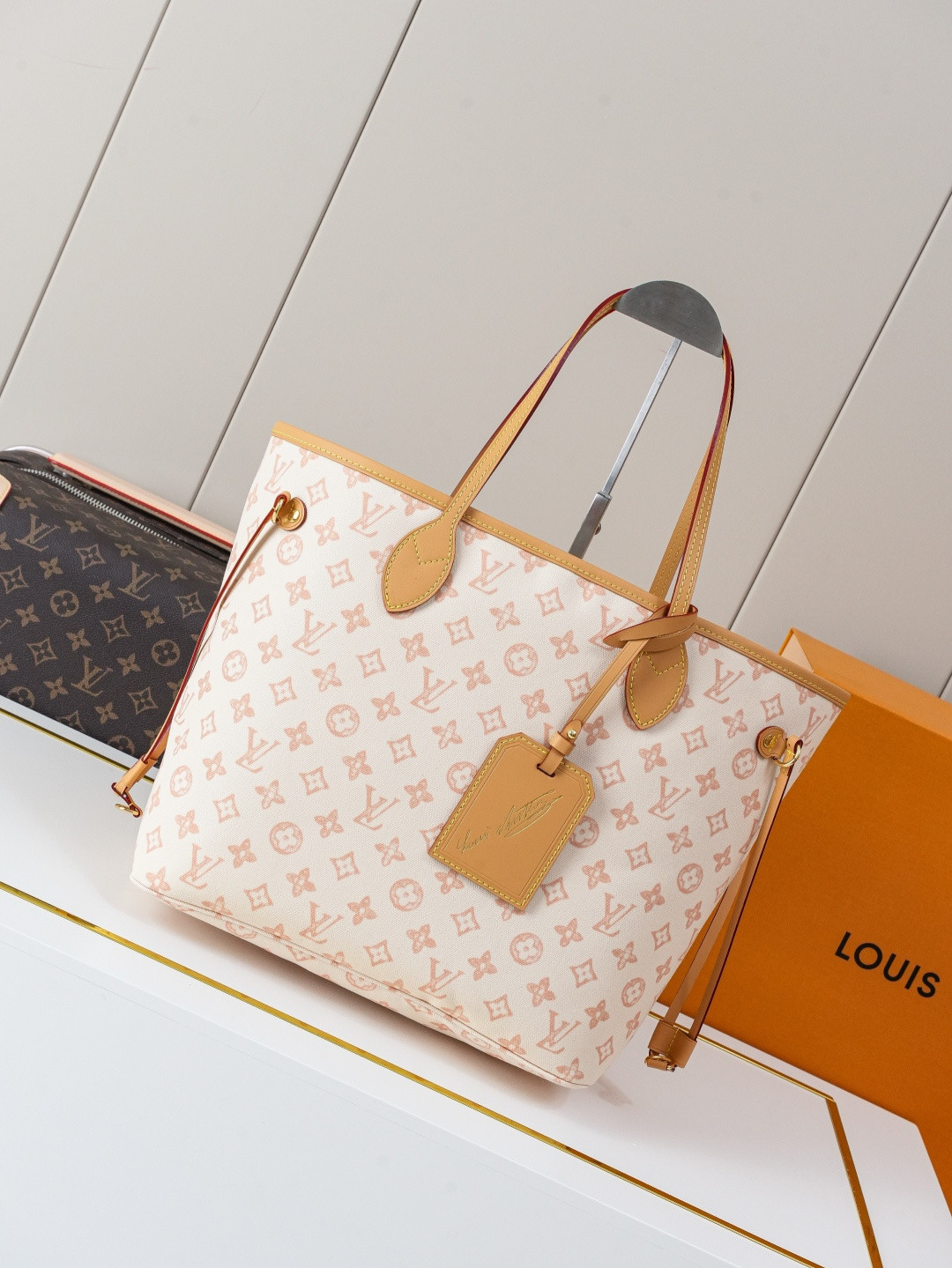 LVT PURSE