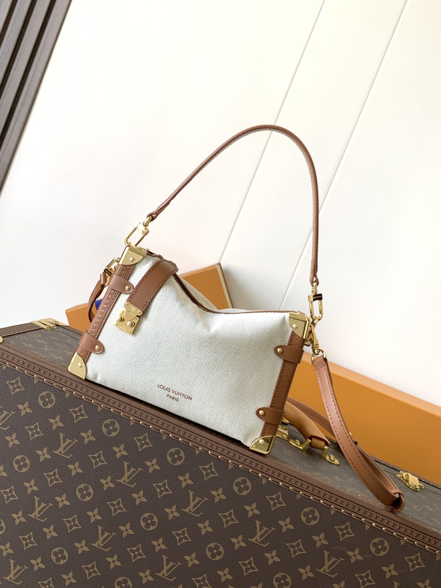 LVT PURSE