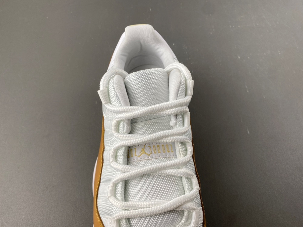 Air Jordan 11 Low “Mother’s Day” AH7860-102