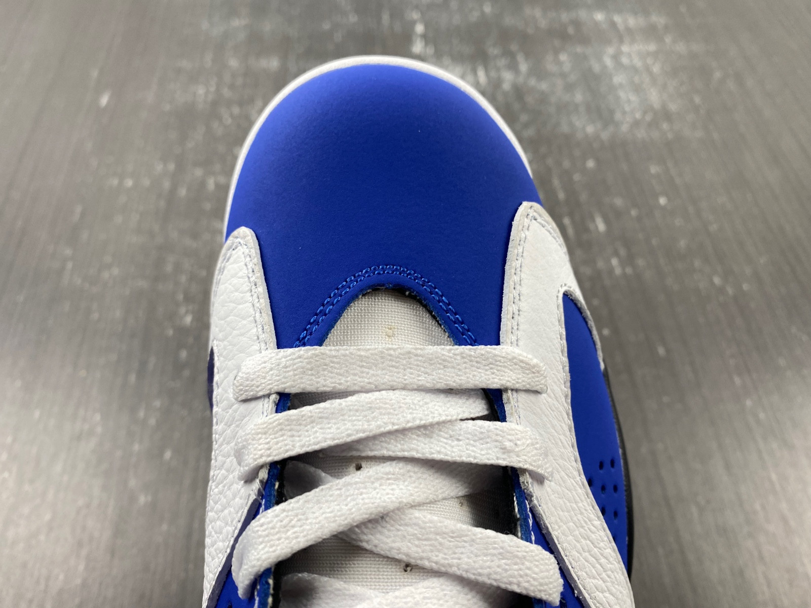 air jordan 6 sneaker