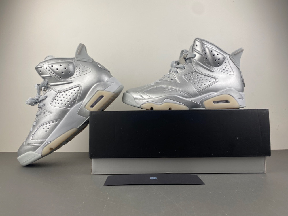 PSG x Air Jordan 6 Metallic Silver / Pure Platinum IQ5135-001