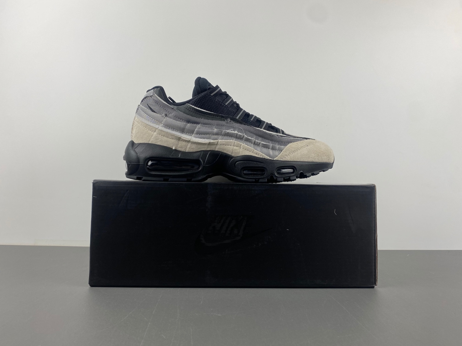 Comme des Garçons x Nike Air Max 95 Charcoal CU8406-101