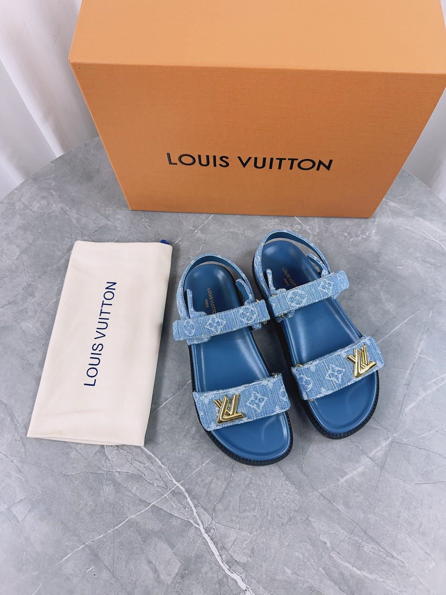 LVT SANDALS