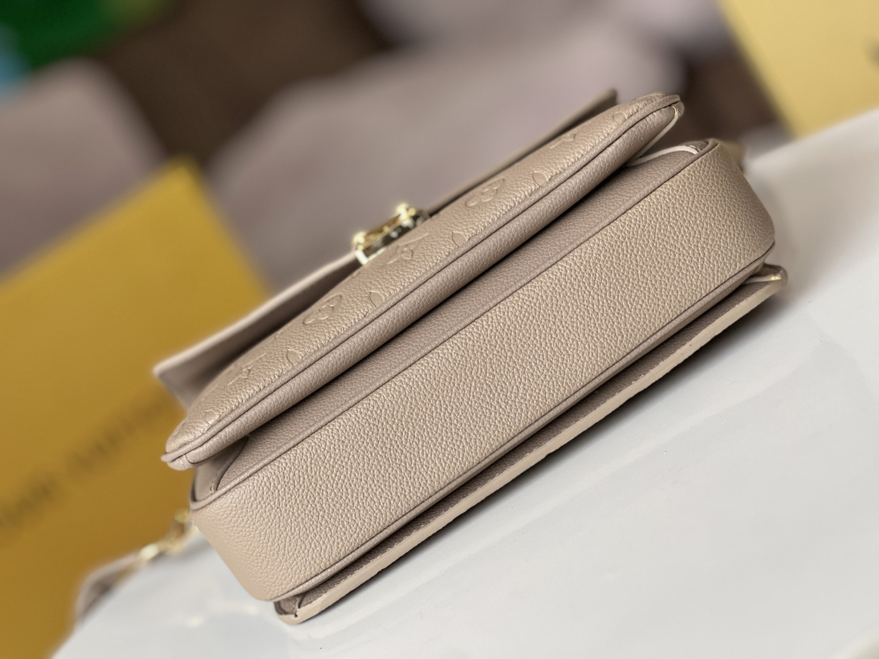 LVT PURSE