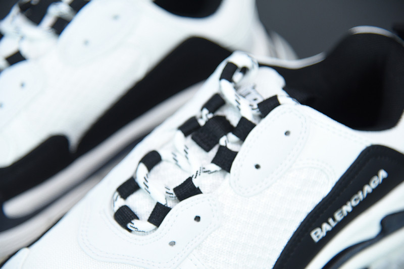 bc triple s trainer 536737 w09om 9073