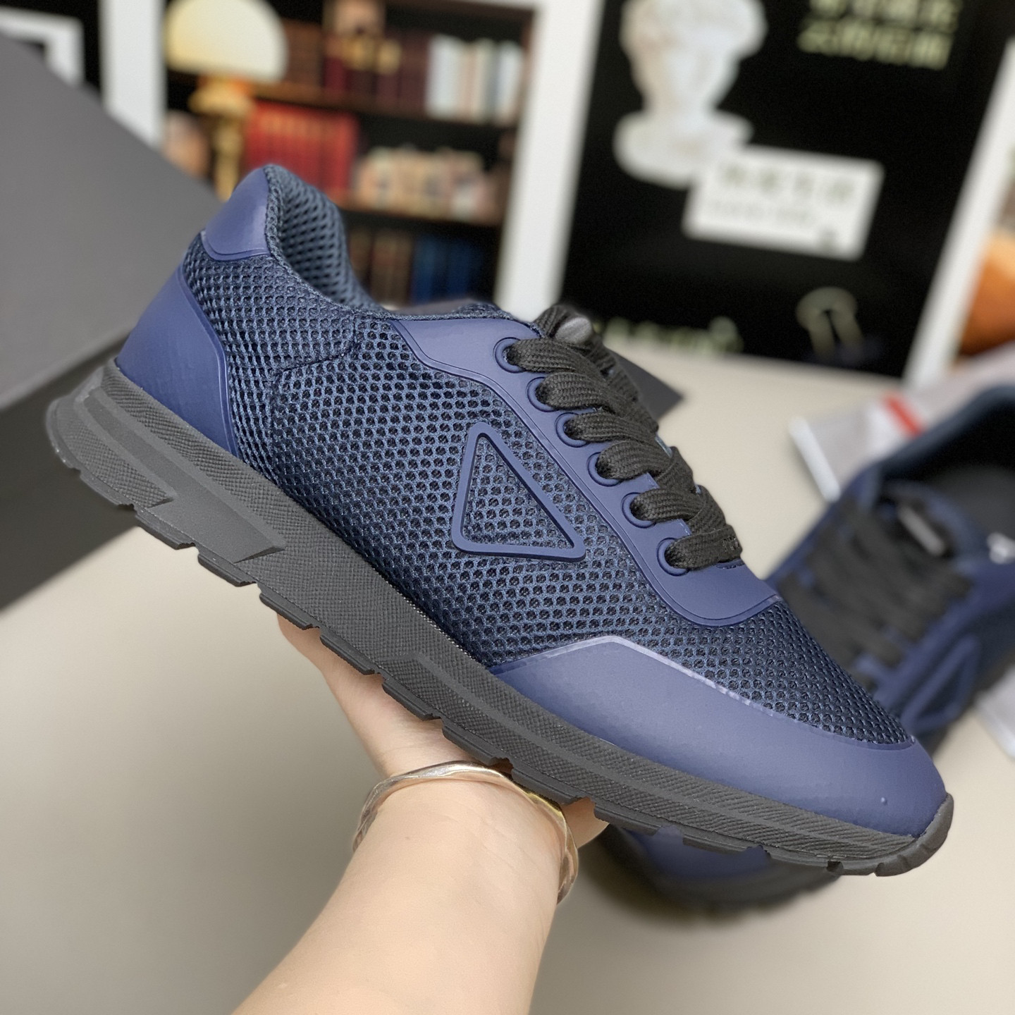 PR SNEAKER