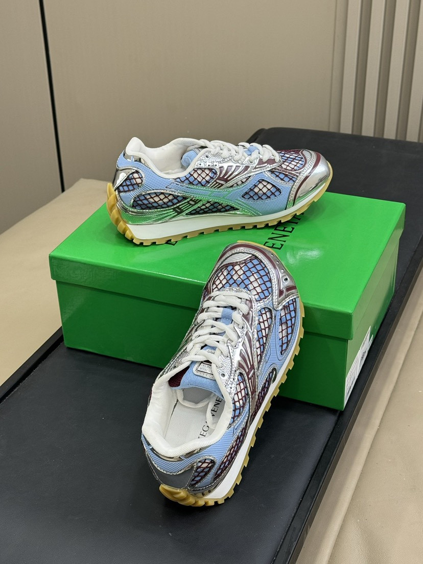 B0tt*ga Ven*ta Orbit Sneaker