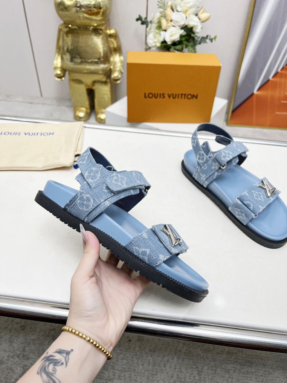 LVT SANDALS
