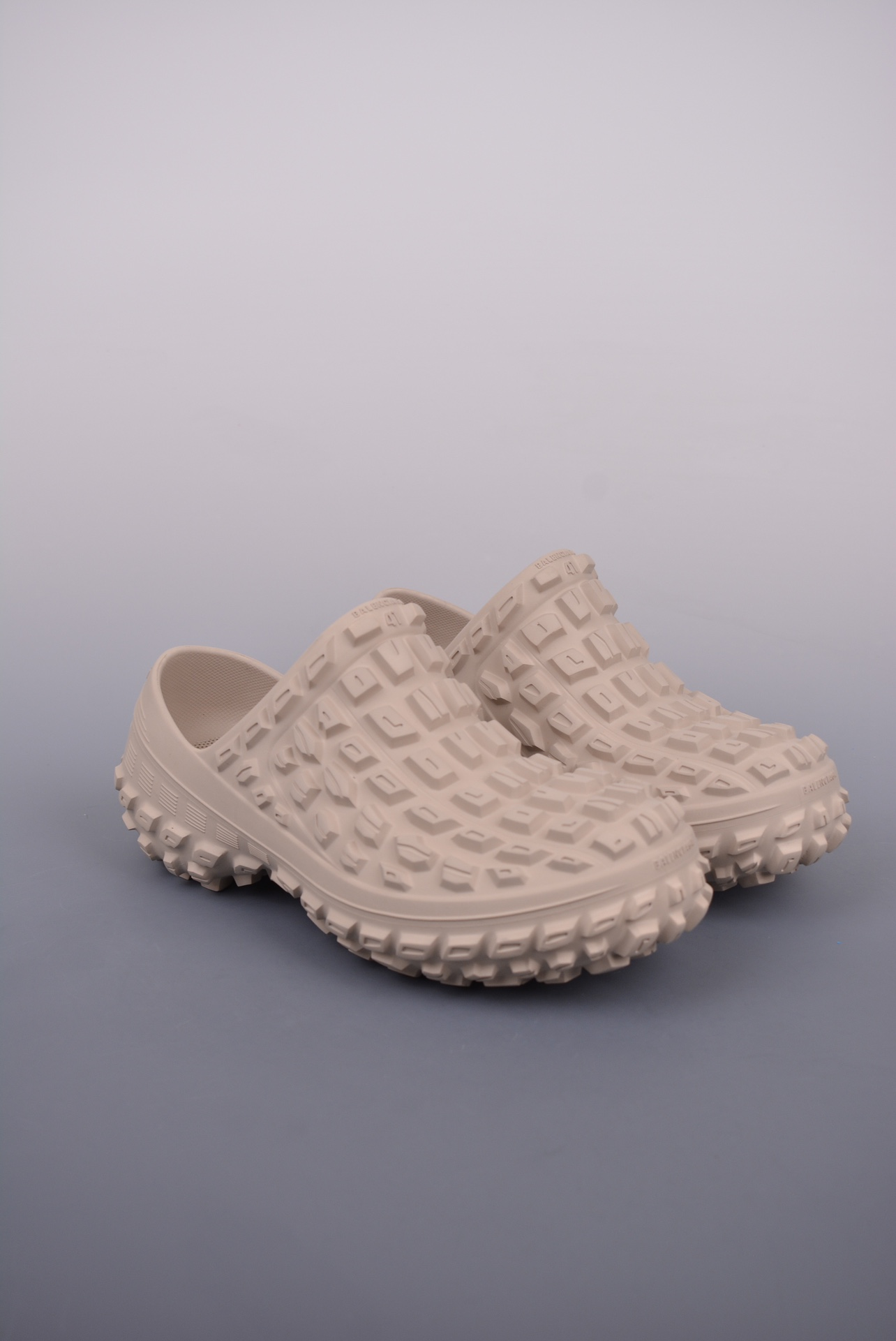 Ba*len*cia*ga defender slip-on clogs