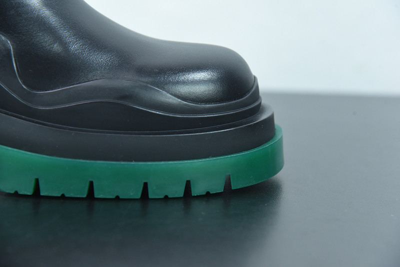 Bo*te*ga ve*ne*ta sneaker