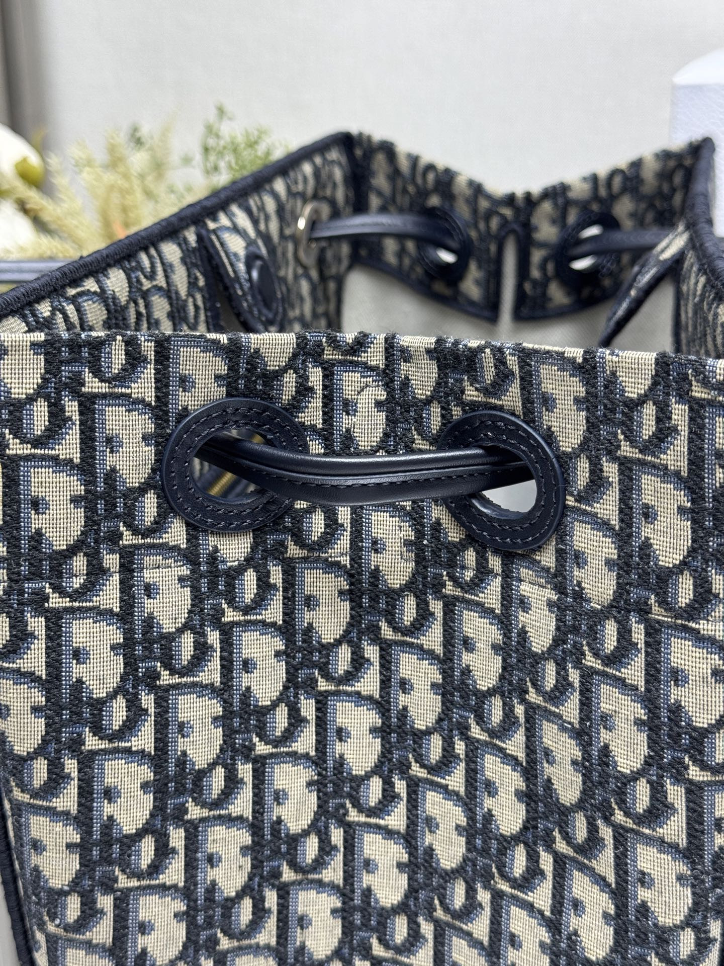 D10r BAG