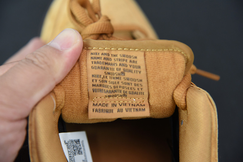 nike sb dunk low “wheat mocha” bq6817-204