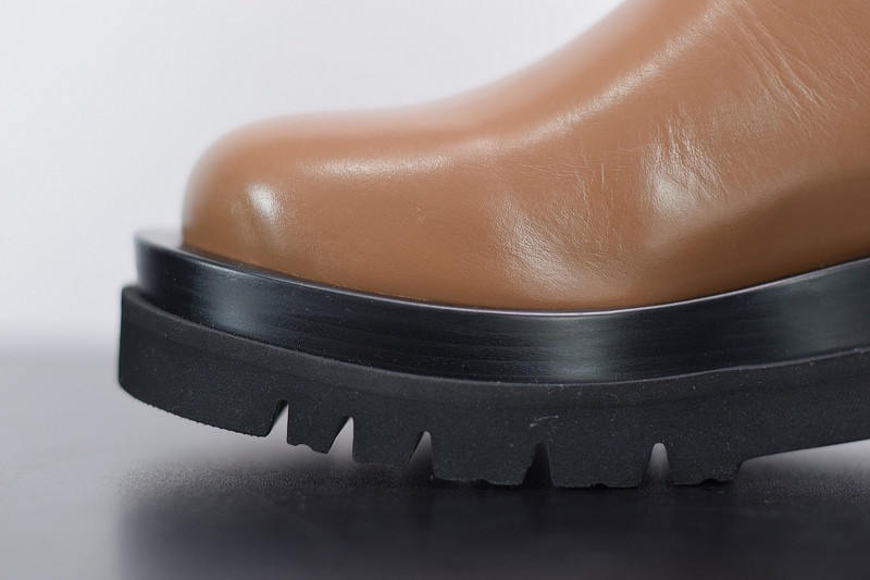 Bo*te*ga ve*ne*ta sneaker