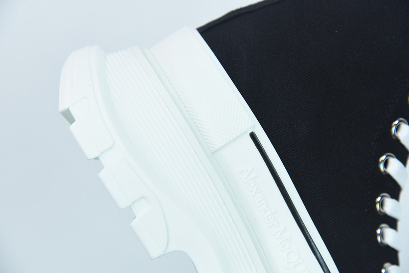 alexer mceen sneakers