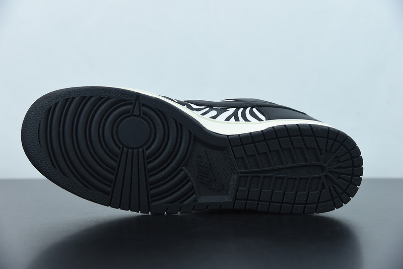 quartersnacks x nike dunk low sb 