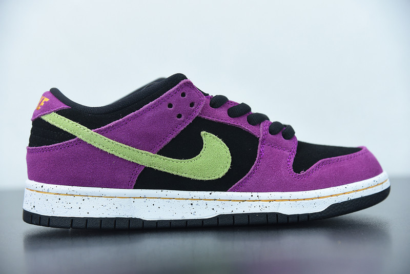 nike sb dunk low “red plum” bq6817-501
