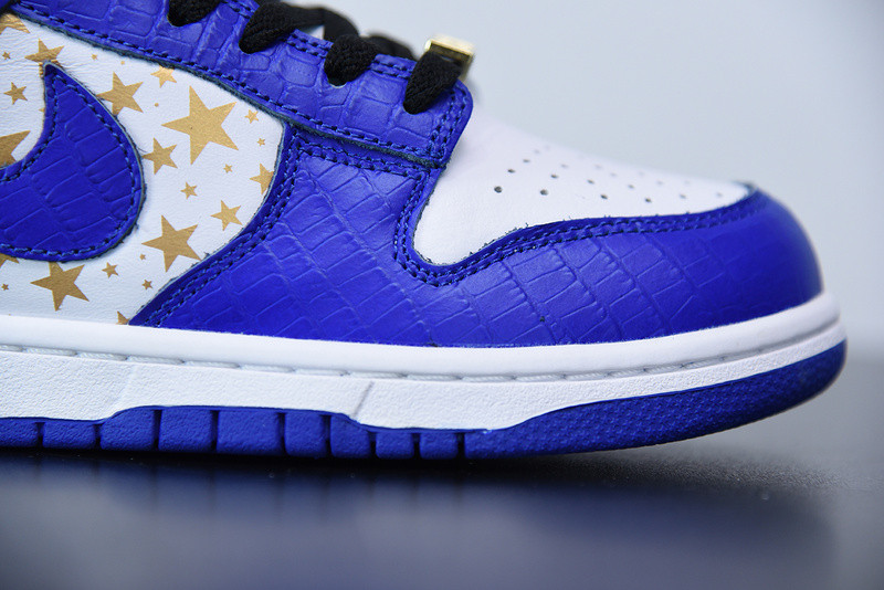 S*p*e x nike sb dunk low white/metallic gold-hyper blue dh3228-100
