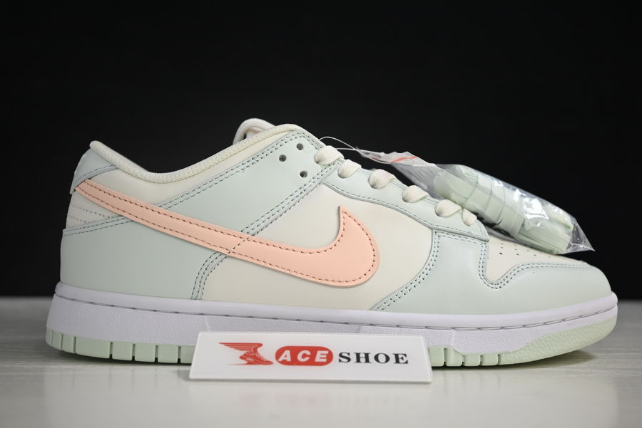 nike sb dunk low barely green (w) dd1503-104