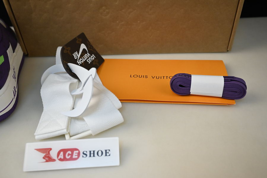 lvt x nike air force1