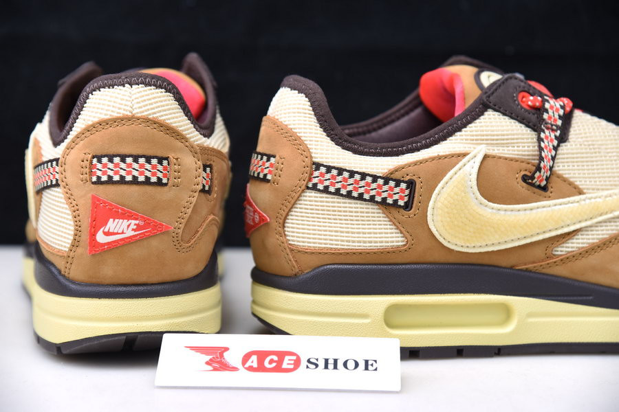 travis scott x nike air max 1 "wheat" do9392-701