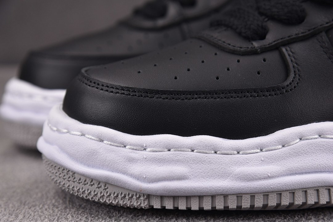 Ma1s0n MIHARA YASUHIRO Sneaker