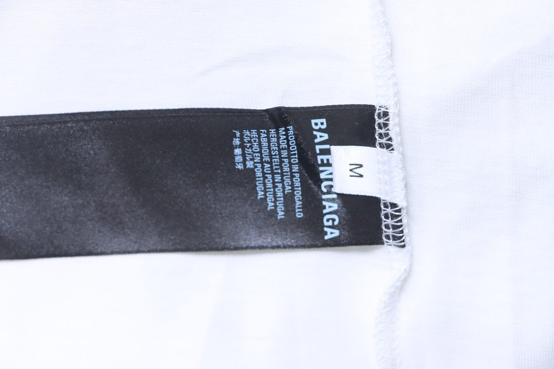 Ba1en*iaga Clothes