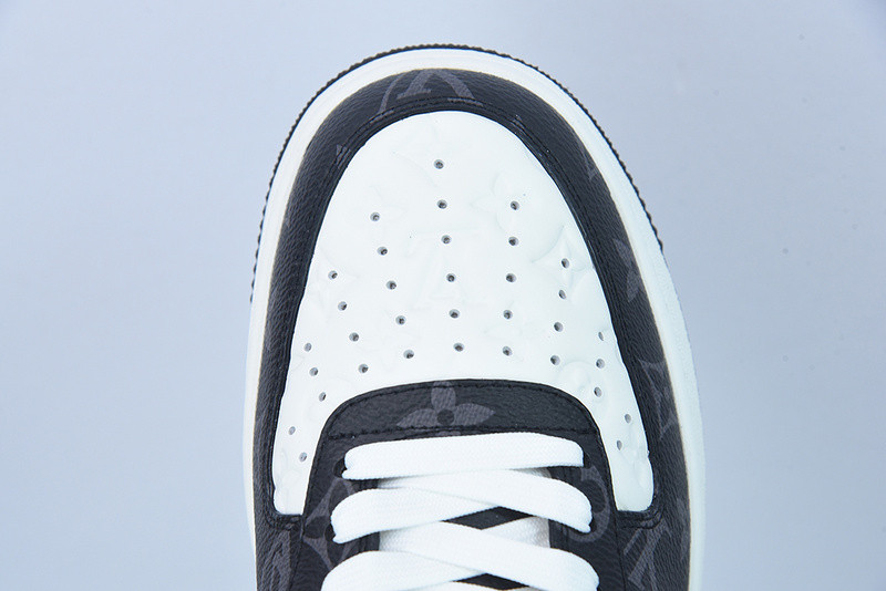 lvt x nike air force1