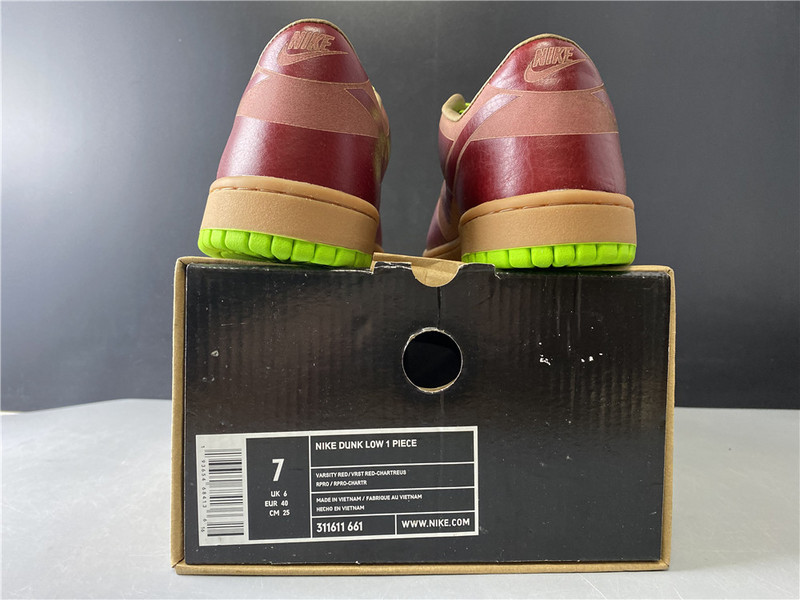 dunk low 1 piece 311611-661