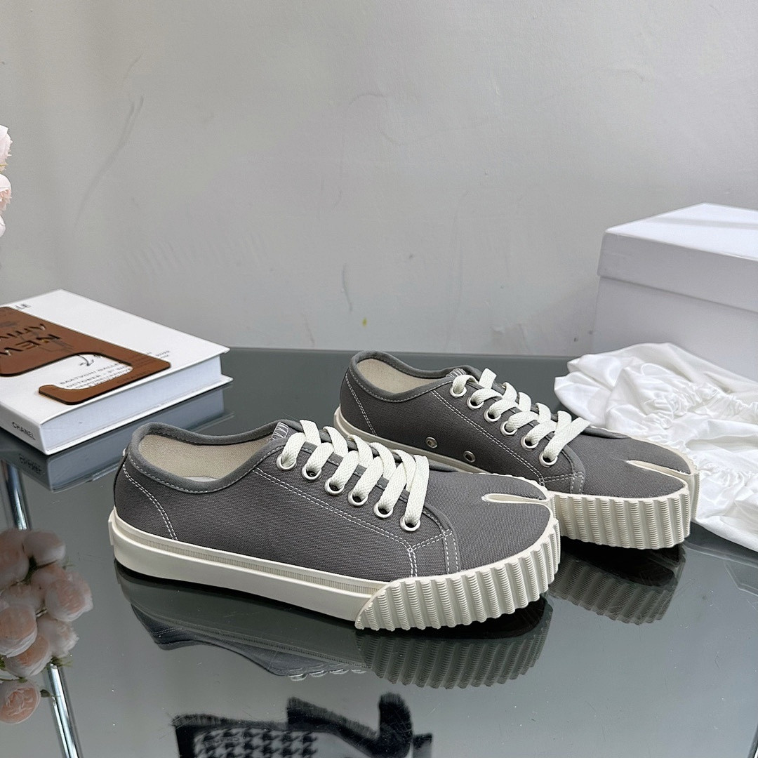 Ma1s0n Marg*e1a SNEAKER