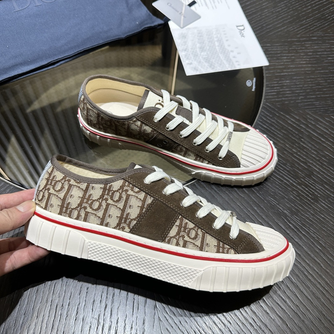 DIO* SNEAKER