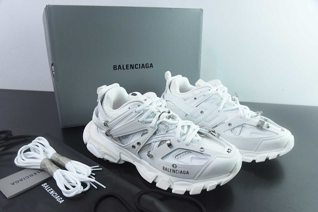 BC TRACK SNEAKER