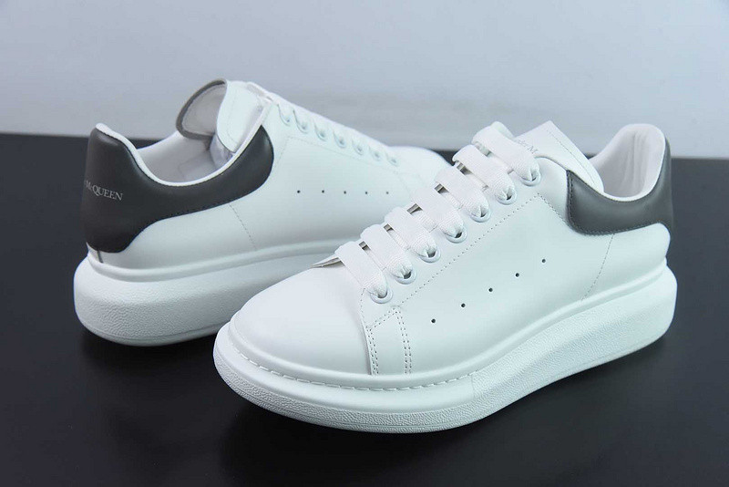 AlexER McEEN SNEAKERS