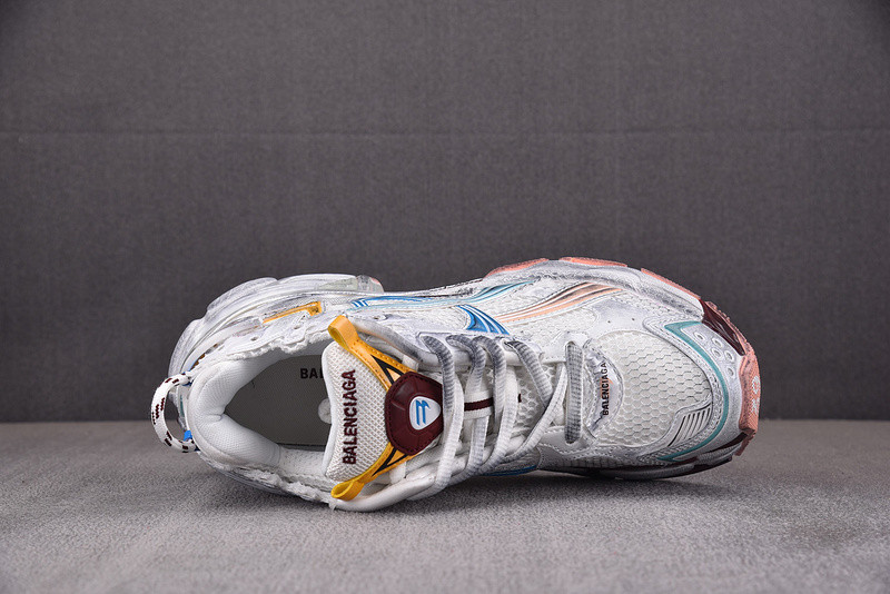 Ba*len*cia*ga runner sneaker