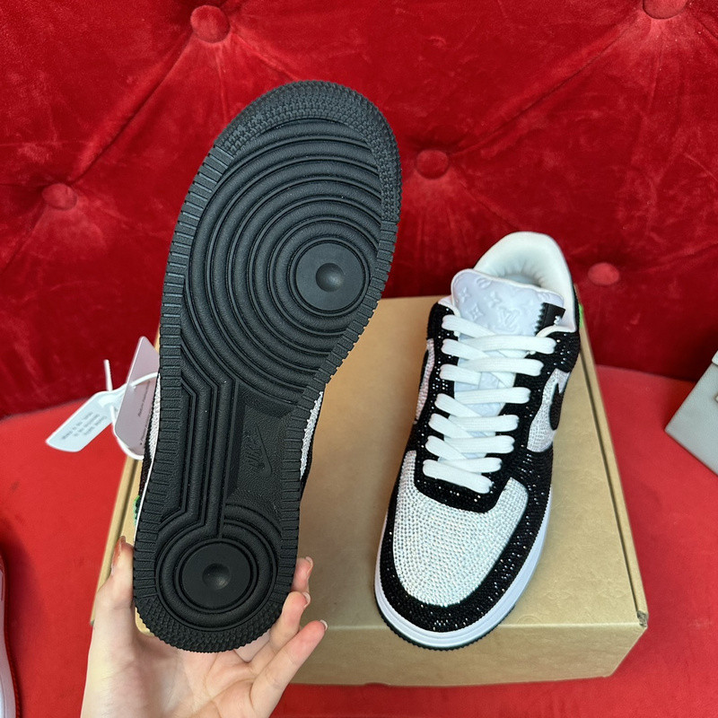 lvt x nike air force1