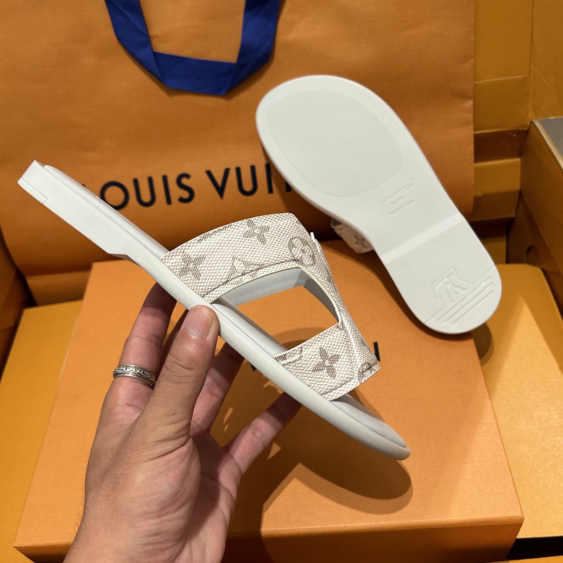 LVT SANDALS