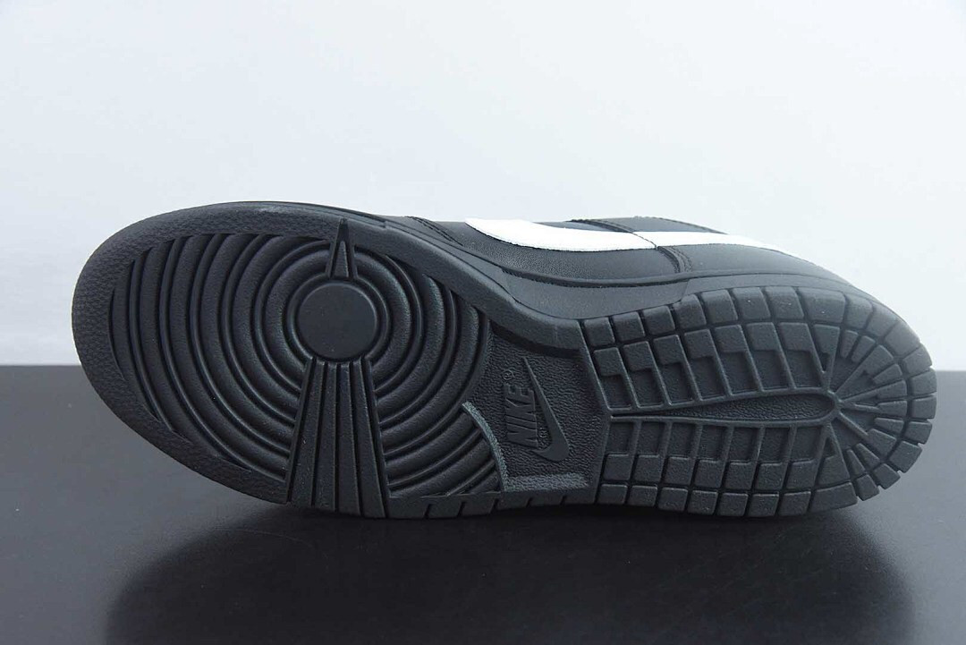 Nike Dunk Low Black White IO7606-010