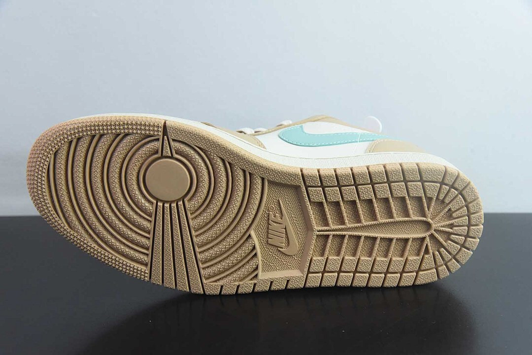 Air Jordan 1 Low Light Orewood Brown Hemp DC0774-130