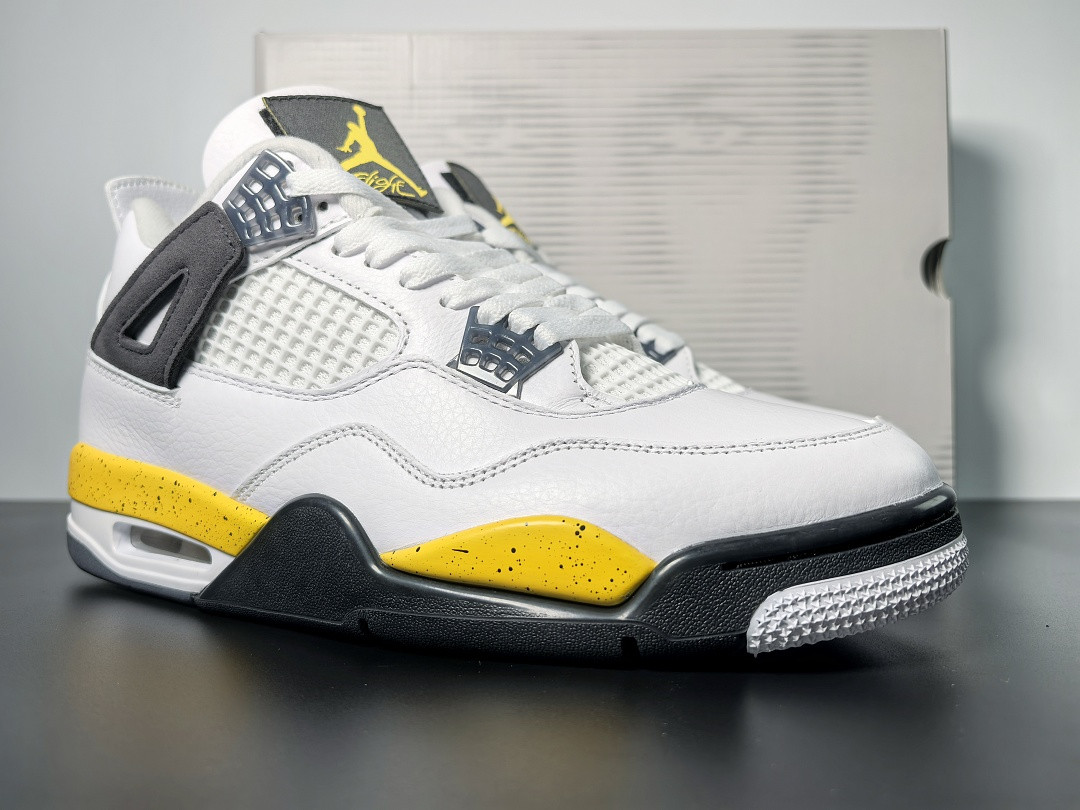 Air Jordan 4 "Rare Air" 