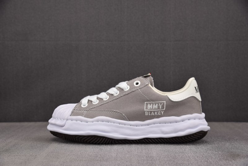 Ma1s0n mihara yasuhiro sneaker