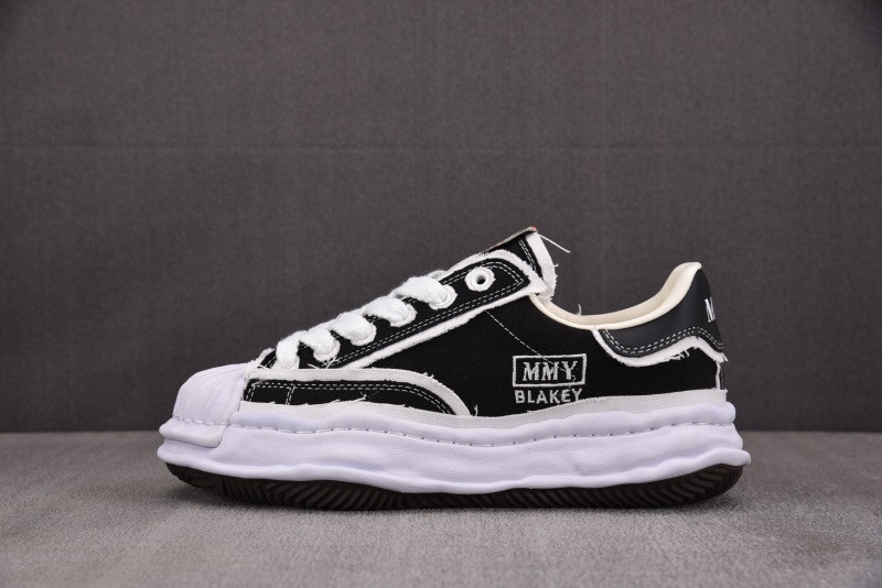 Ma1s0n mihara yasuhiro sneaker