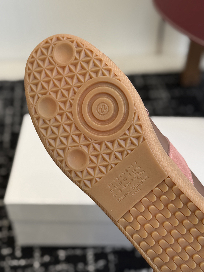 Ma1s0n Marg*e1a SNEAKER