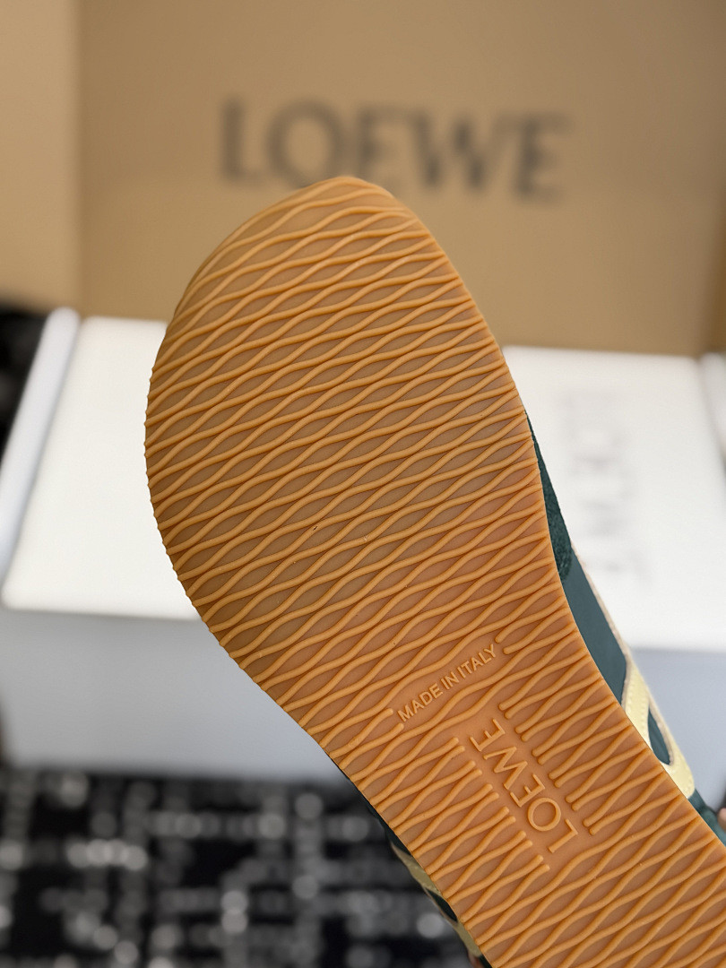 L0ew* Sneaker