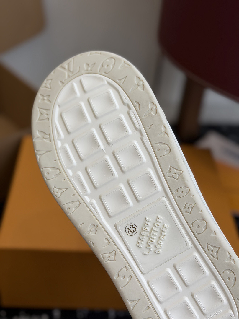 LVT SNEAKERS