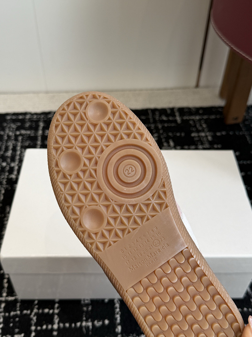 Ma1s0n Marg*e1a SNEAKER