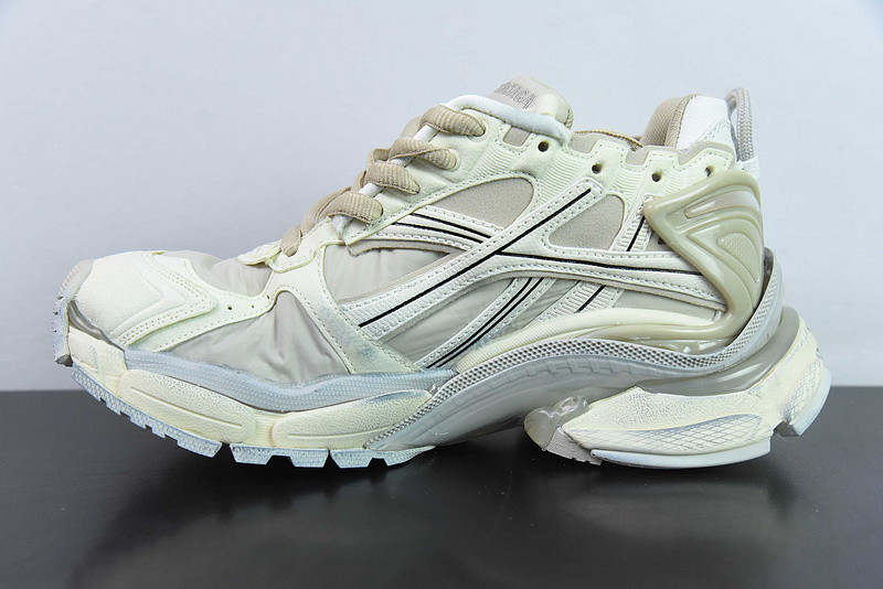 Ba*len*cia*ga runner sneaker