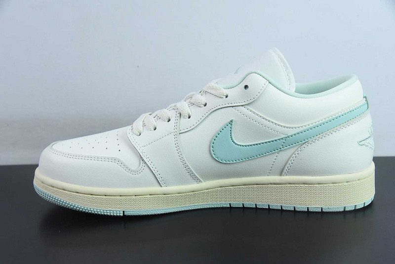Air Jordan 1 Low Seafoam DC0774-134