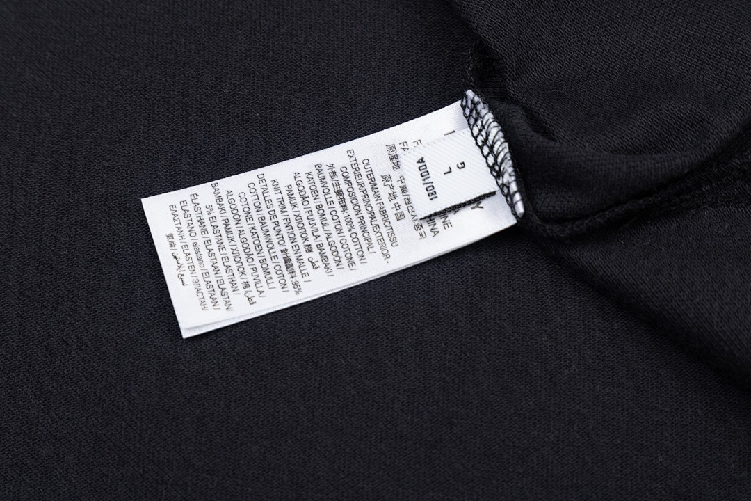 Bv*b*rry Clothes