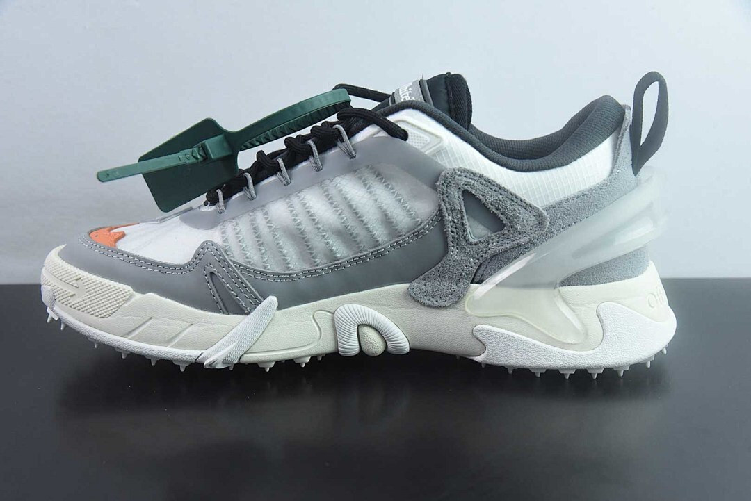 OF C/O ODSY-1000 SNEAKER
