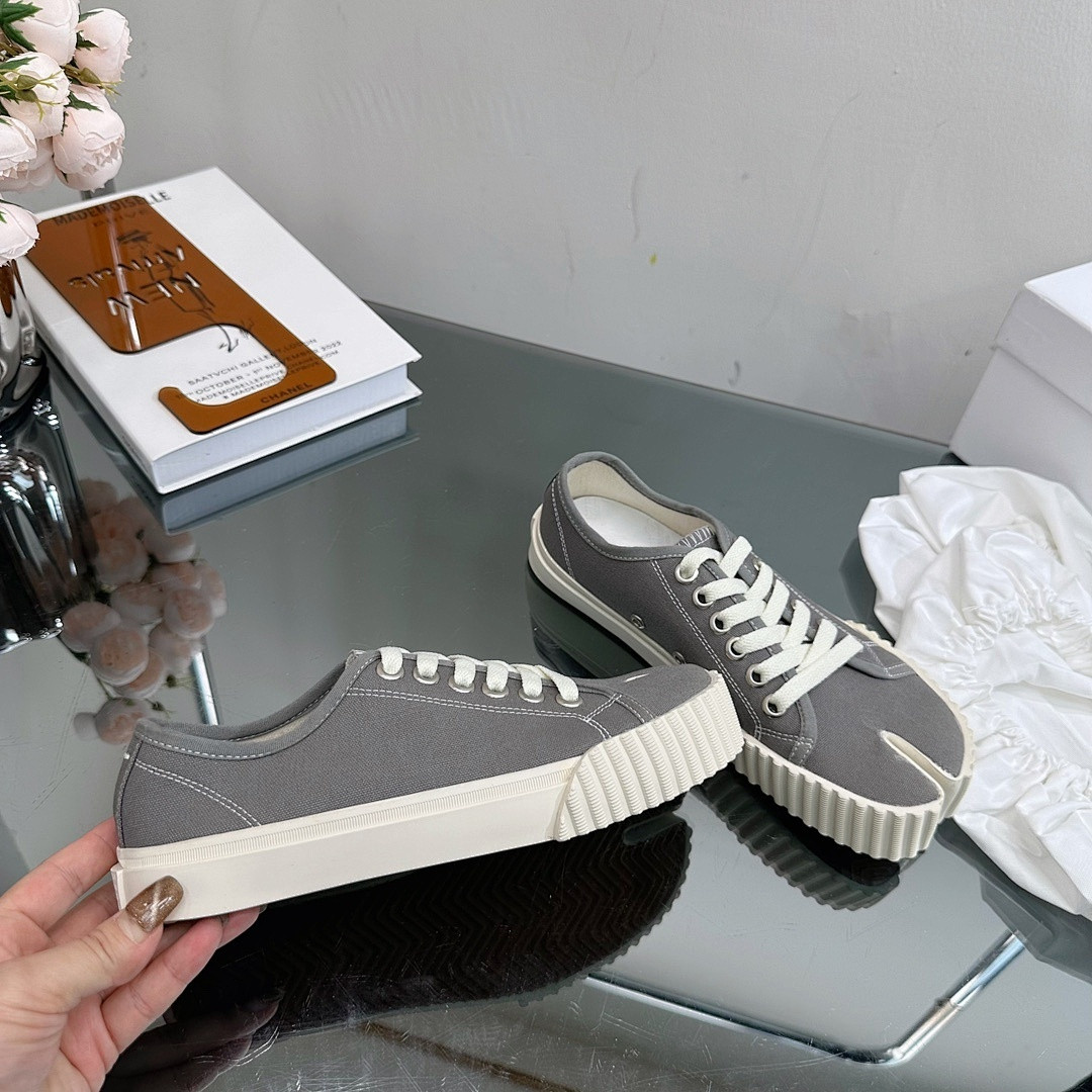 Ma1s0n Marg*e1a SNEAKER