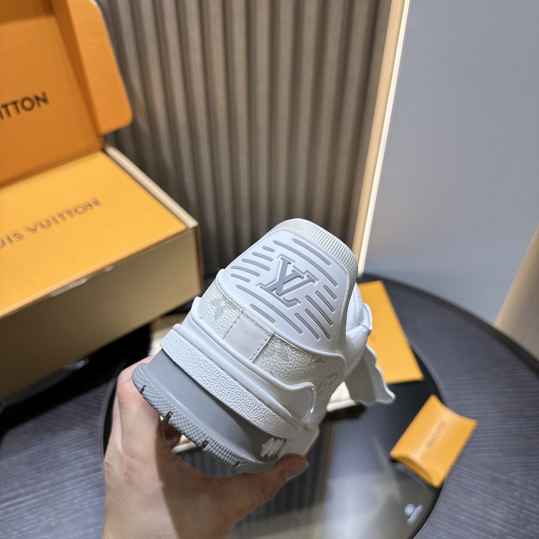 LVT SNEAKERS